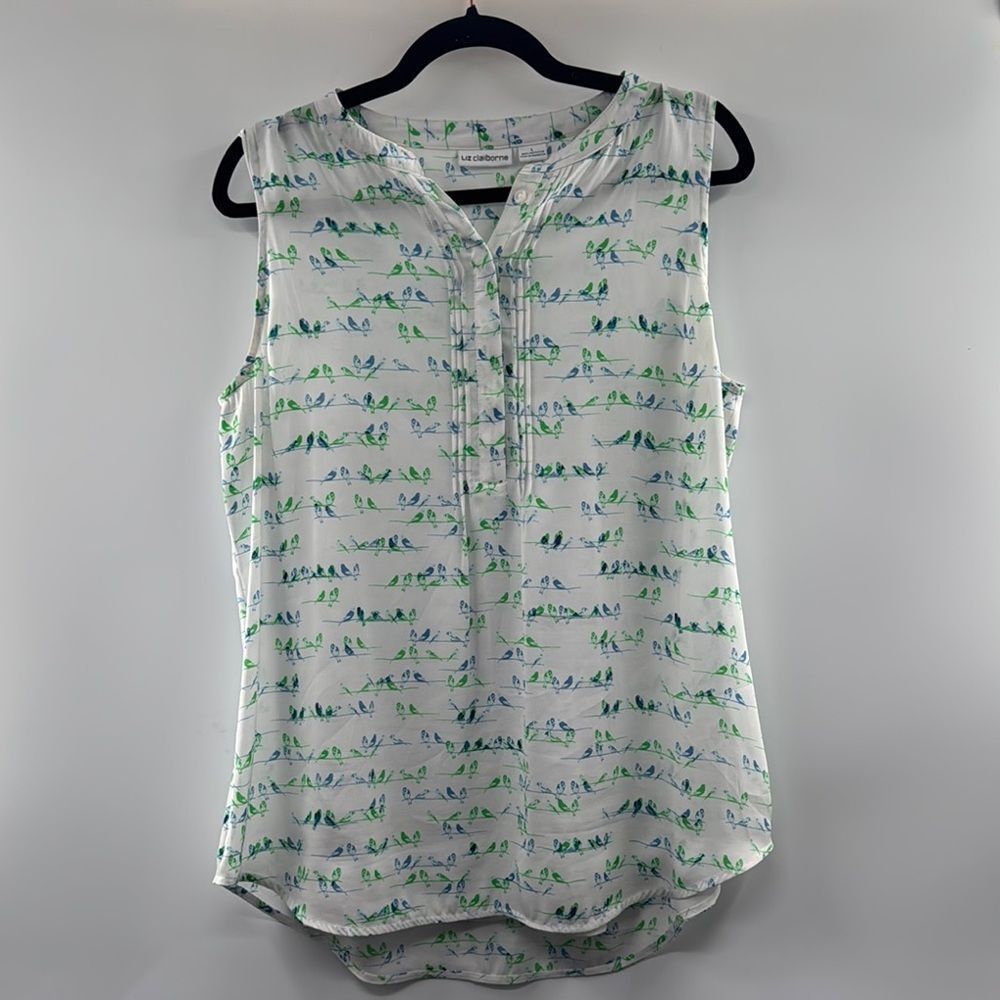 3For$20 Liz Clairborne White Blue Bird Design Sleeveless Blouse size Large